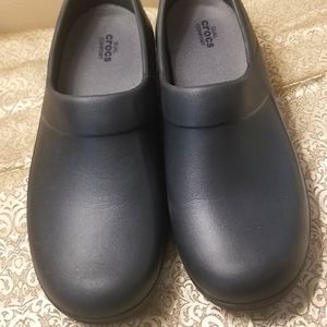 CROCS duel comfort slip on clog style